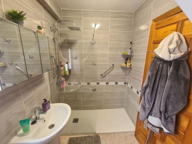 2 bedroom Townhouse for sale in Orgiva - € 97,000 (Ref: 9826835)