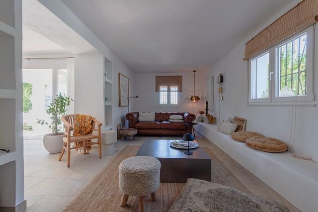 6 soveværelse Finca/Landehus til salg i Colmenar med swimmingpool garage - € 1.185.000 (Ref: 10058009)