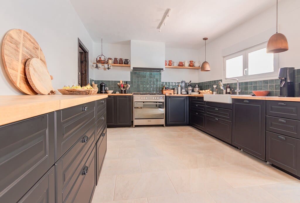 6 soveværelse Finca/Landehus til salg i Colmenar med swimmingpool garage - € 1.185.000 (Ref: 10058009)