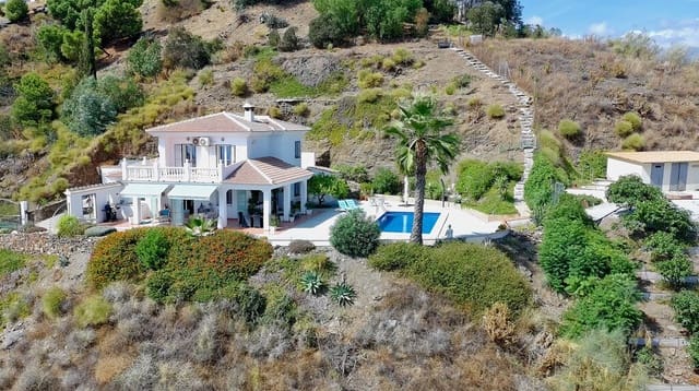 3 sypialnia Finka/Dom wiejski na sprzedaż w Sayalonga - 875 000 € (Ref: 10139285)