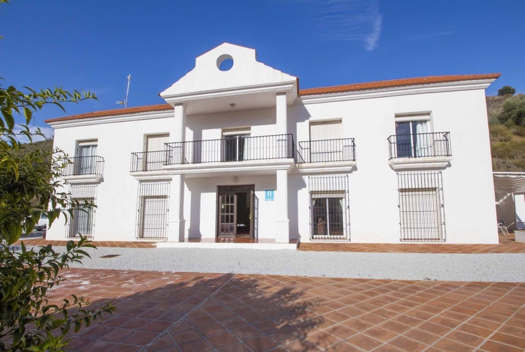 7 sypialnia Hotel na sprzedaż w Rincon de la Victoria z basenem - 994 995 € (Ref: 5067114)