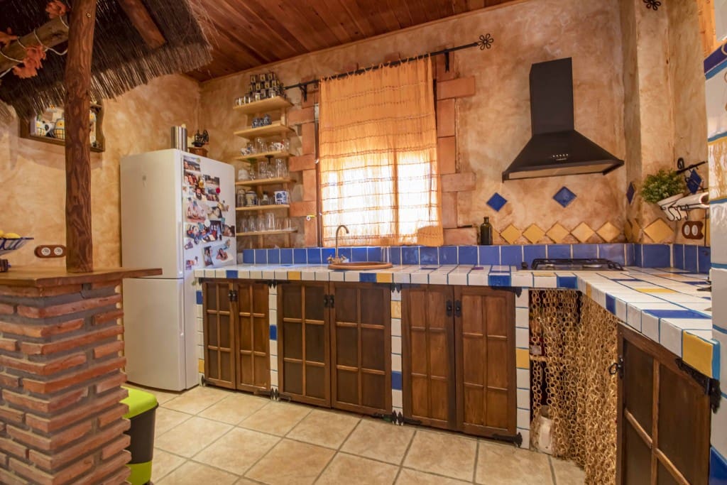 7 sypialnia Finka/Dom wiejski na sprzedaż w Riogordo z basenem garażem - 800 000 € (Ref: 6011466)