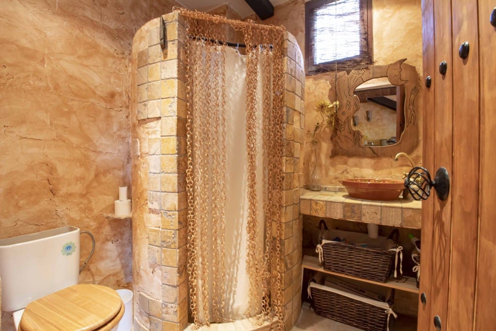 7 sypialnia Finka/Dom wiejski na sprzedaż w Riogordo z basenem garażem - 800 000 € (Ref: 6011466)