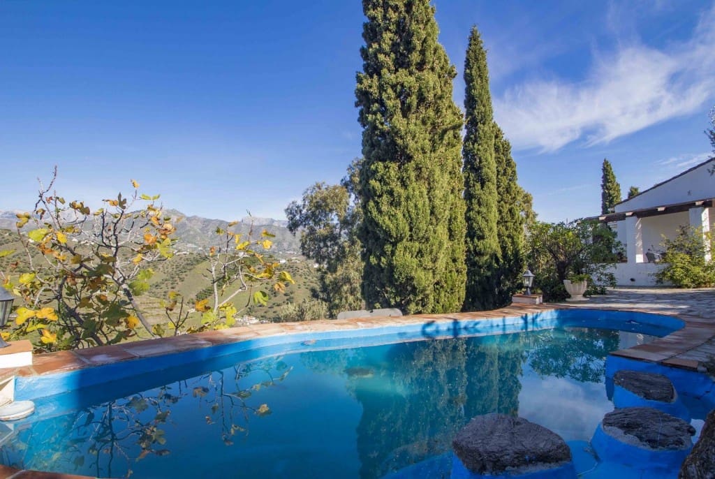 7 slaapkamer Villa te koop in Torrox met zwembad - € 880.000 (Ref: 6053246)