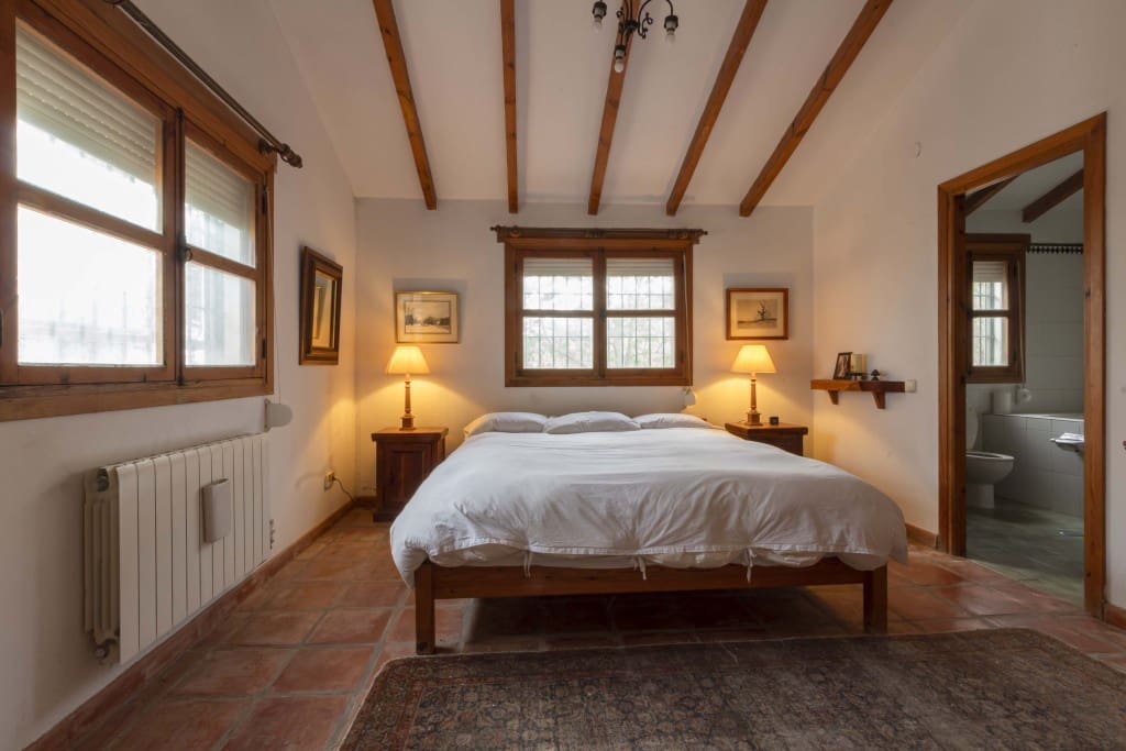 3 soveværelse Finca/Landehus til salg i Sedella med swimmingpool - € 398.000 (Ref: 7812695)