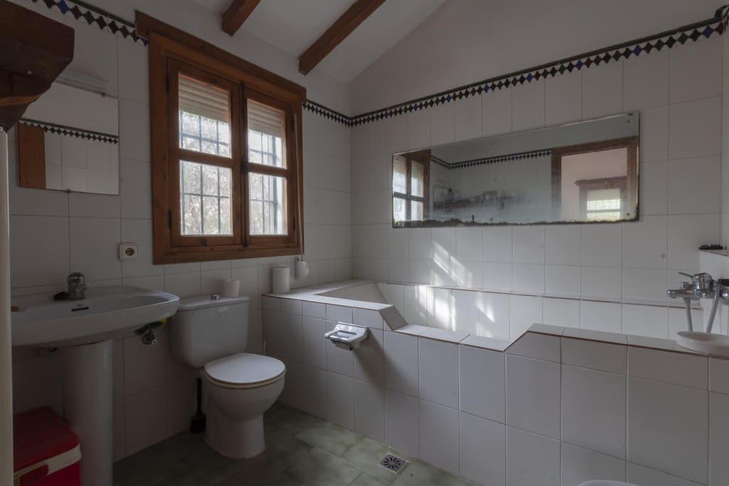 3 soveværelse Finca/Landehus til salg i Sedella med swimmingpool - € 398.000 (Ref: 7812695)