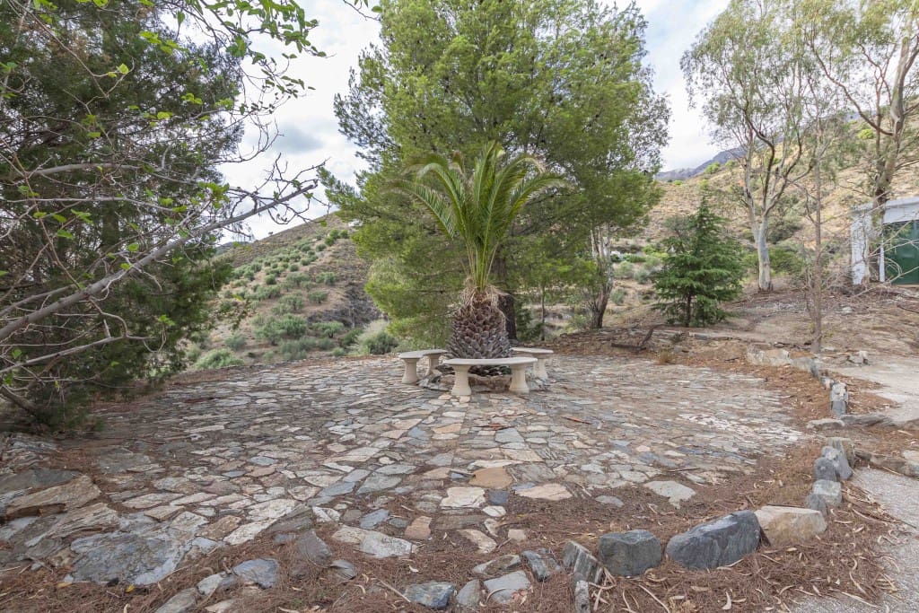 3 soveværelse Finca/Landehus til salg i Sedella med swimmingpool - € 398.000 (Ref: 7812695)