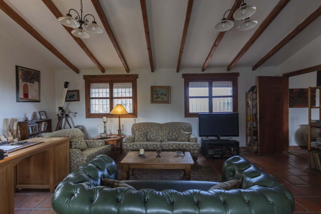 3 soveværelse Finca/Landehus til salg i Sedella med swimmingpool - € 398.000 (Ref: 7812695)