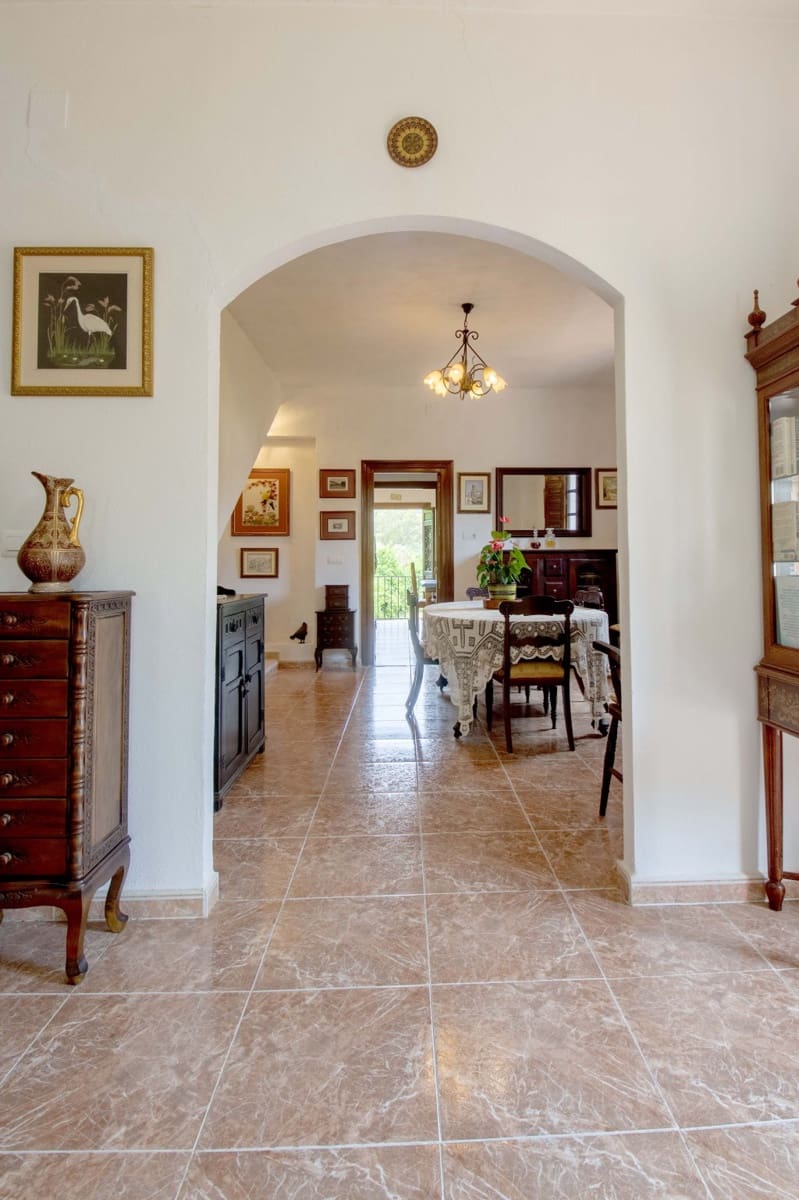 5 bedroom Finca/Country House for sale in Riogordo - € 385,000 (Ref: 9050834)