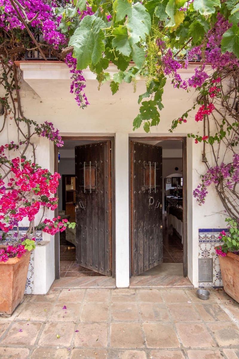 5 bedroom Finca/Country House for sale in Riogordo - € 385,000 (Ref: 9050834)