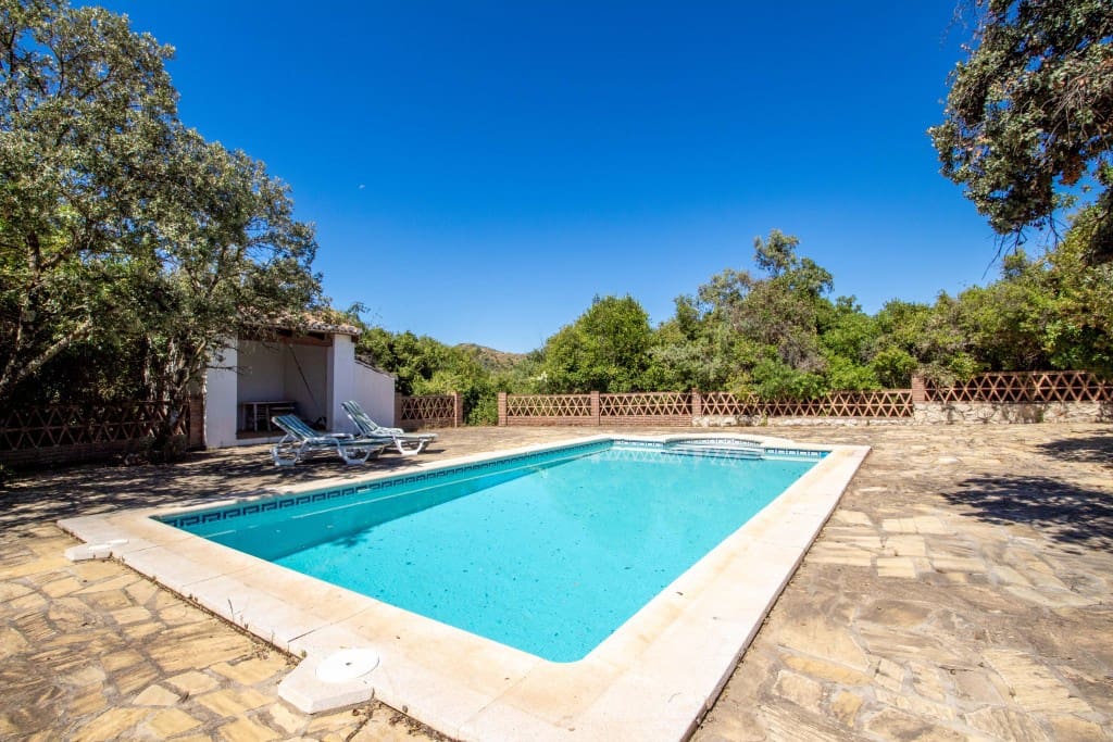 4 soveværelse Finca/Landehus til salg i Comares med swimmingpool - € 695.000 (Ref: 9062171)
