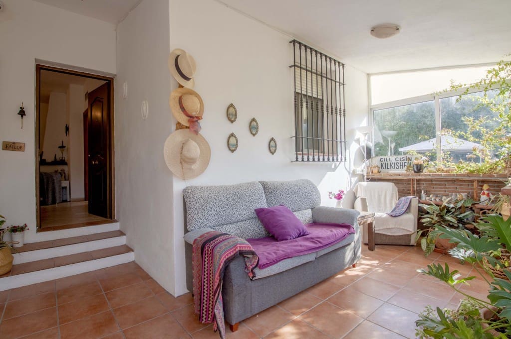 4 soveværelse Finca/Landehus til salg i Comares med swimmingpool garage - € 349.000 (Ref: 9183334)