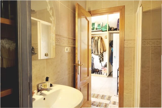 4 sovrum Finca/Hus på landet till salu i Canillas de Albaida med pool - 359 000 € (Ref: 9312424)