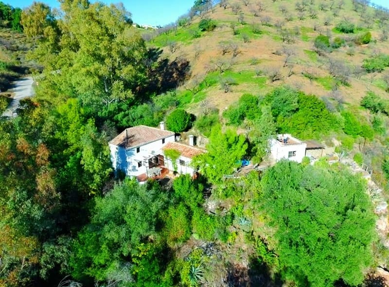 4 bedroom Finca/Country House for sale in Colmenar - € 349,000 (Ref: 9461029)