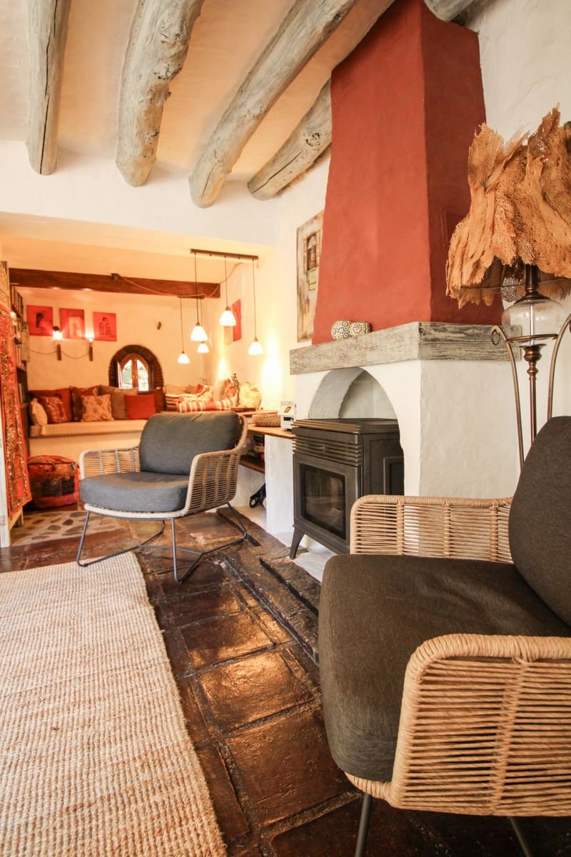 4 bedroom Finca/Country House for sale in Colmenar - € 349,000 (Ref: 9461029)