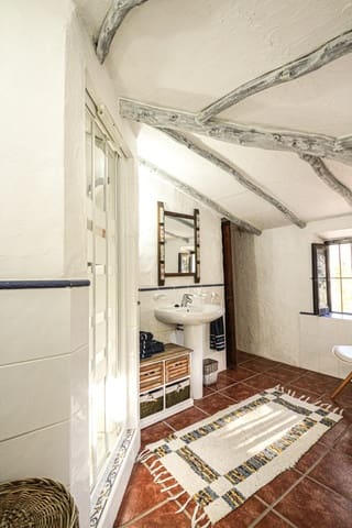 4 bedroom Finca/Country House for sale in Colmenar - € 349,000 (Ref: 9461029)