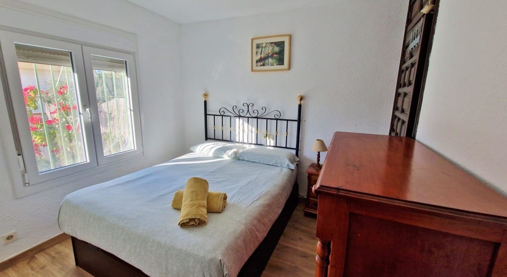 3 Zimmer Villa zu verkaufen in Mezquitilla mit Pool - 469.000 € (Ref: 9542974)