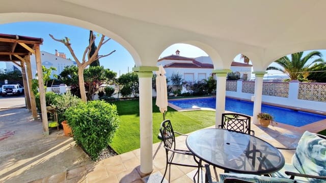 3 Zimmer Villa zu verkaufen in Mezquitilla, Vélez-Málaga mit Pool - 469.000 € (Ref: 9542974)