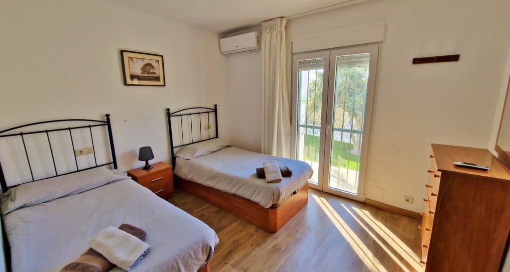 3 Zimmer Villa zu verkaufen in Mezquitilla mit Pool - 469.000 € (Ref: 9542974)