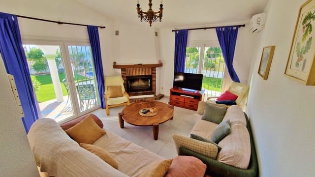 3 Zimmer Villa zu verkaufen in Mezquitilla, Vélez-Málaga mit Pool - 469.000 € (Ref: 9542974)