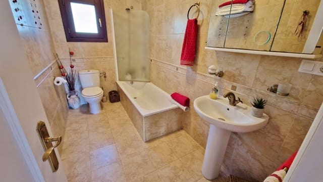 3 sypialnia Finka/Dom wiejski na sprzedaż w Benamargosa - 349 000 € (Ref: 9542975)