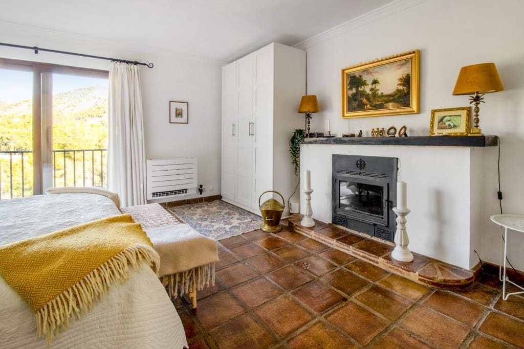 4 Zimmer Villa zu verkaufen in Frigiliana mit Pool - 1.195.000 € (Ref: 9547496)