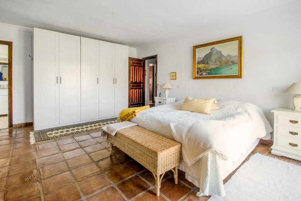 4 Zimmer Villa zu verkaufen in Frigiliana mit Pool - 1.195.000 € (Ref: 9547496)