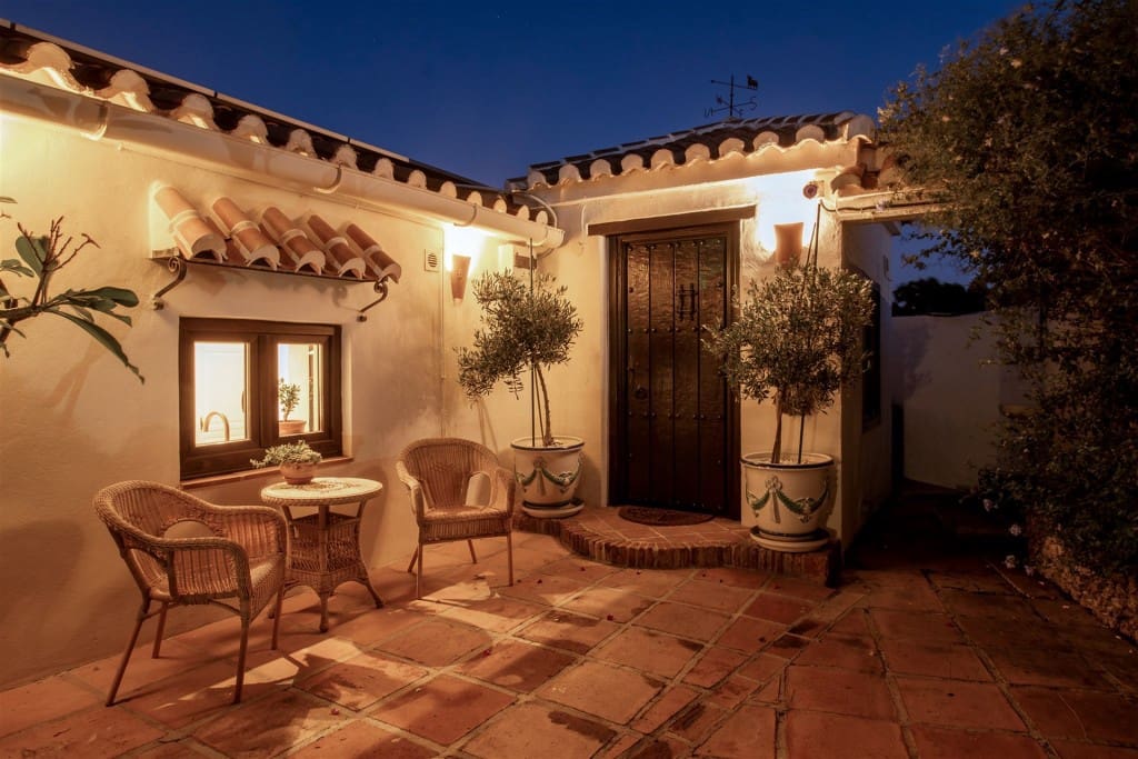 4 Zimmer Villa zu verkaufen in Frigiliana mit Pool - 1.195.000 € (Ref: 9547496)