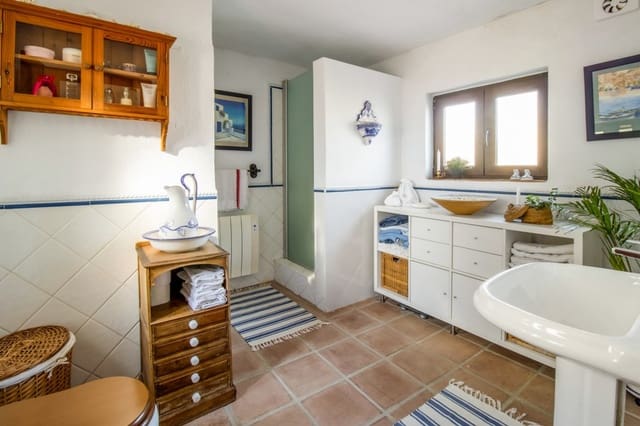 4 Zimmer Villa zu verkaufen in Frigiliana mit Pool - 1.195.000 € (Ref: 9547496)