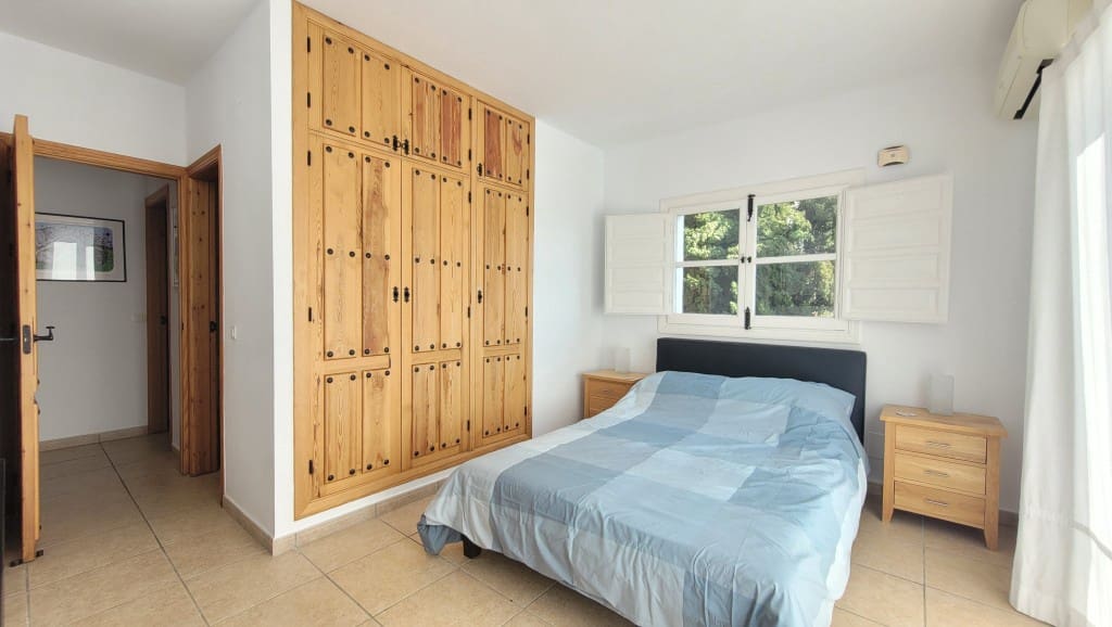 5 Zimmer Villa zu verkaufen in Competa mit Pool - 575.000 € (Ref: 9550558)