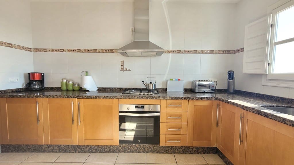 5 Zimmer Villa zu verkaufen in Competa mit Pool - 575.000 € (Ref: 9550558)