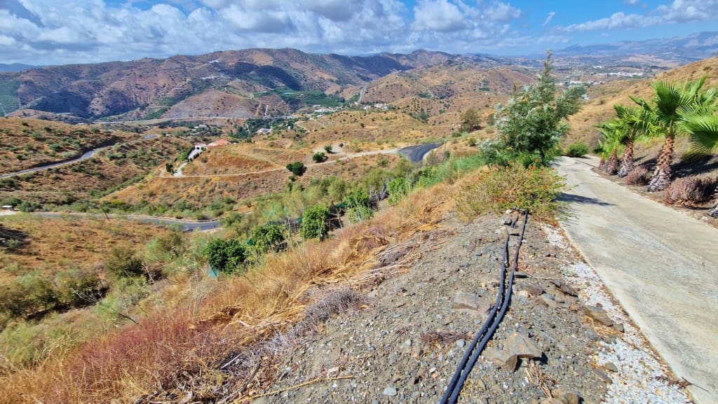 4 makuuhuone Maalaistalo myytävänä paikassa Vinuela - 345 000 € (Ref: 9590638)