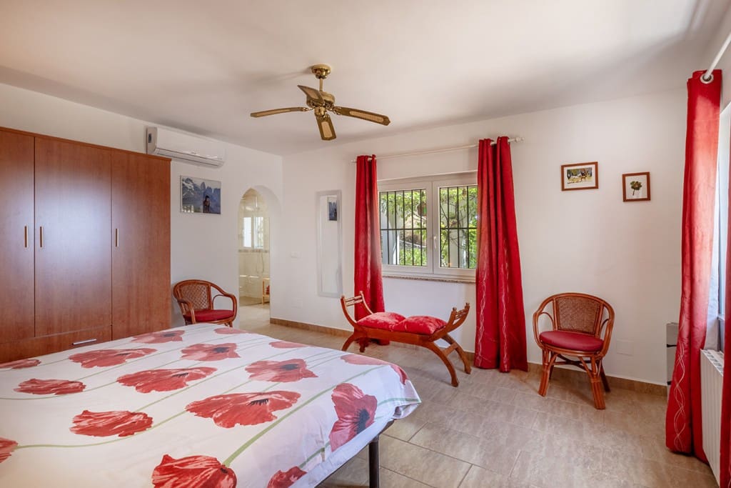 4 slaapkamer Villa te koop in Competa met zwembad garage - € 645.000 (Ref: 9655604)