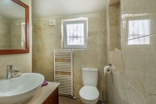 4 slaapkamer Villa te koop in Cómpeta met zwembad garage - € 645.000 (Ref: 9655604)