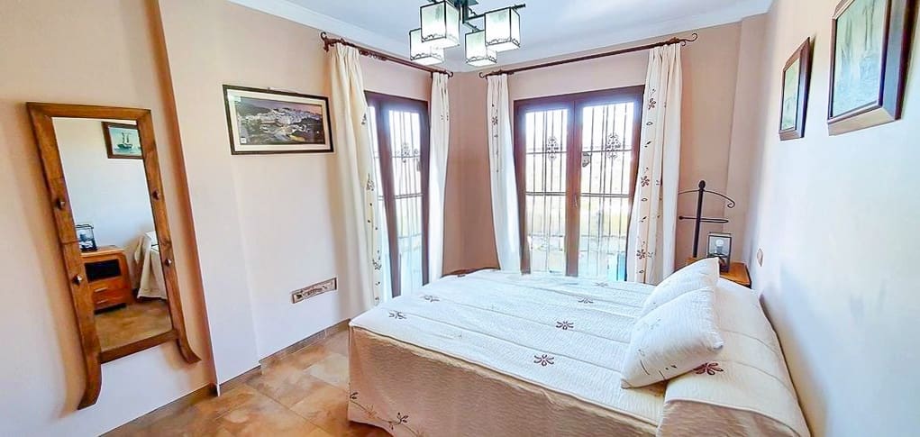 5 soverom Villa til salgs i Frigiliana med svømmebasseng - € 850 000 (Ref: 9676703)