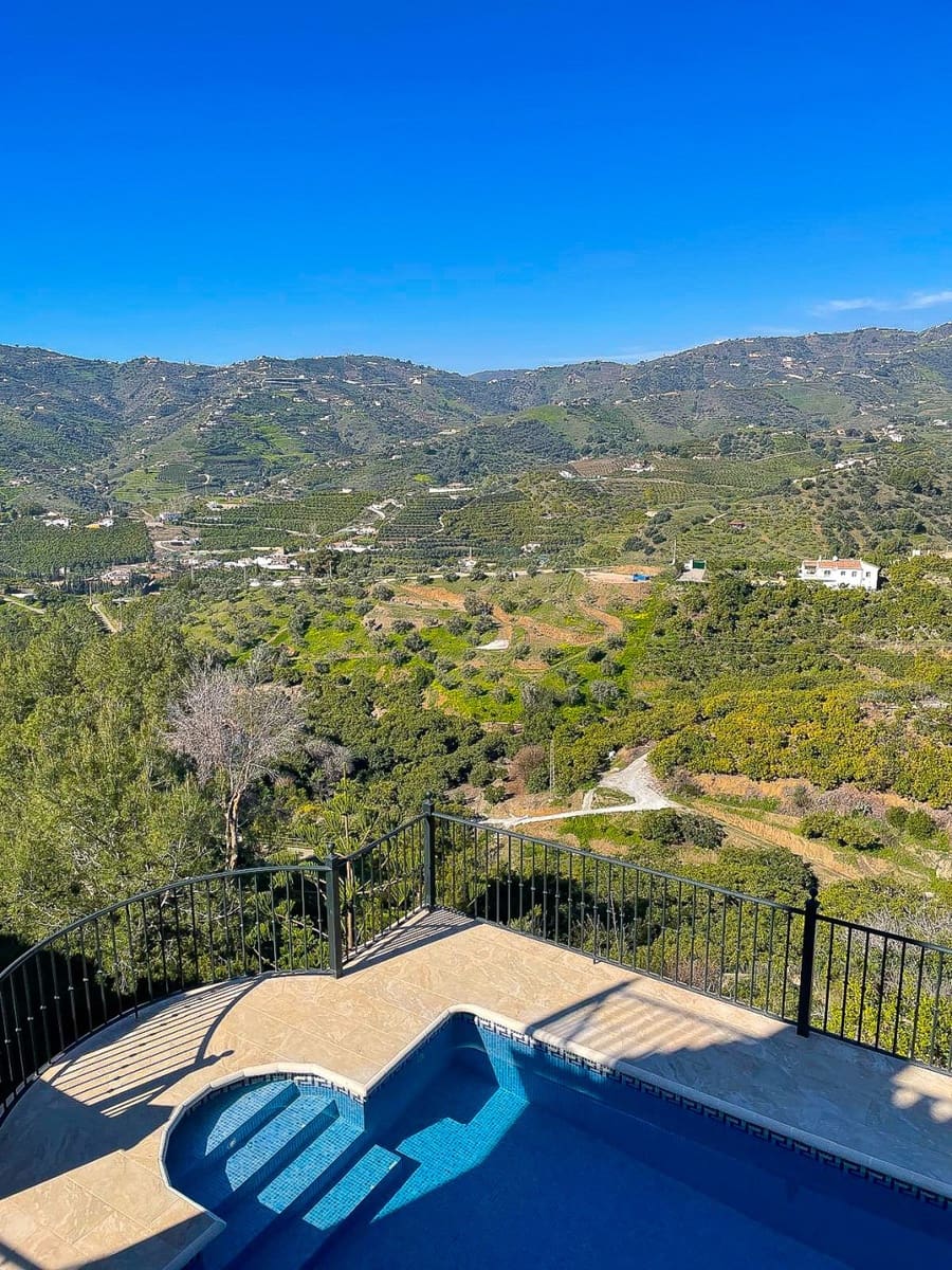 5 soverom Villa til salgs i Frigiliana med svømmebasseng - € 850 000 (Ref: 9676703)