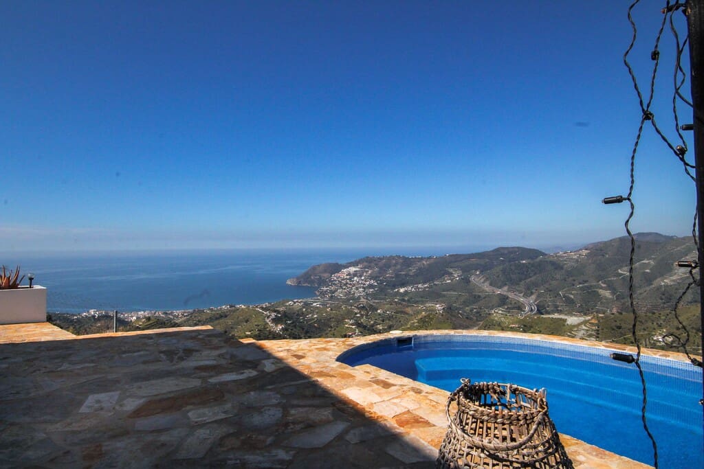 3 slaapkamer Finca/Landhuis te koop in La Herradura met zwembad - € 469.000 (Ref: 9731729)