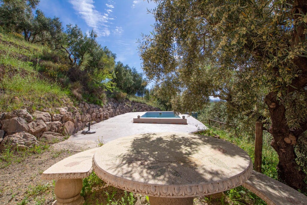 3 soverom Finca/Herregård til salgs i Riogordo med svømmebasseng garasje - € 285 000 (Ref: 9828763)