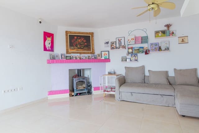 3 chambre Finca/Maison de Campagne à vendre à Torrox avec piscine - 475 000 € (Ref: 9835974)