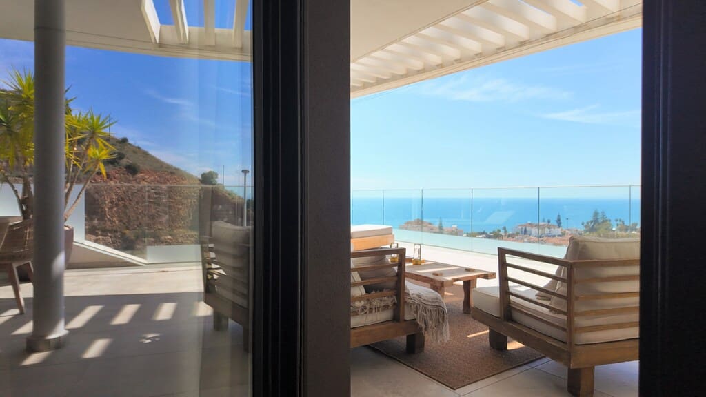 3 Zimmer Apartment zu verkaufen in Rincon de la Victoria mit Pool - 649.000 € (Ref: 9855062)