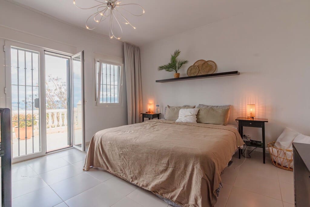 5 quarto Moradia para venda em Arenas com piscina - 775 000 € (Ref: 9861614)