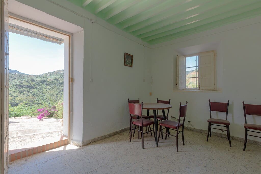 3 soveværelse Finca/Landehus til salg i Comares - € 110.000 (Ref: 9873048)