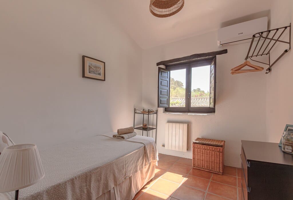 8 soverom Finca/Herregård til salgs i Montefrio med svømmebasseng - € 760 000 (Ref: 9947350)