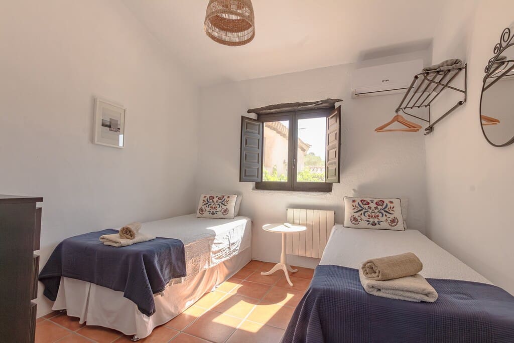 8 soverom Finca/Herregård til salgs i Montefrio med svømmebasseng - € 760 000 (Ref: 9947350)