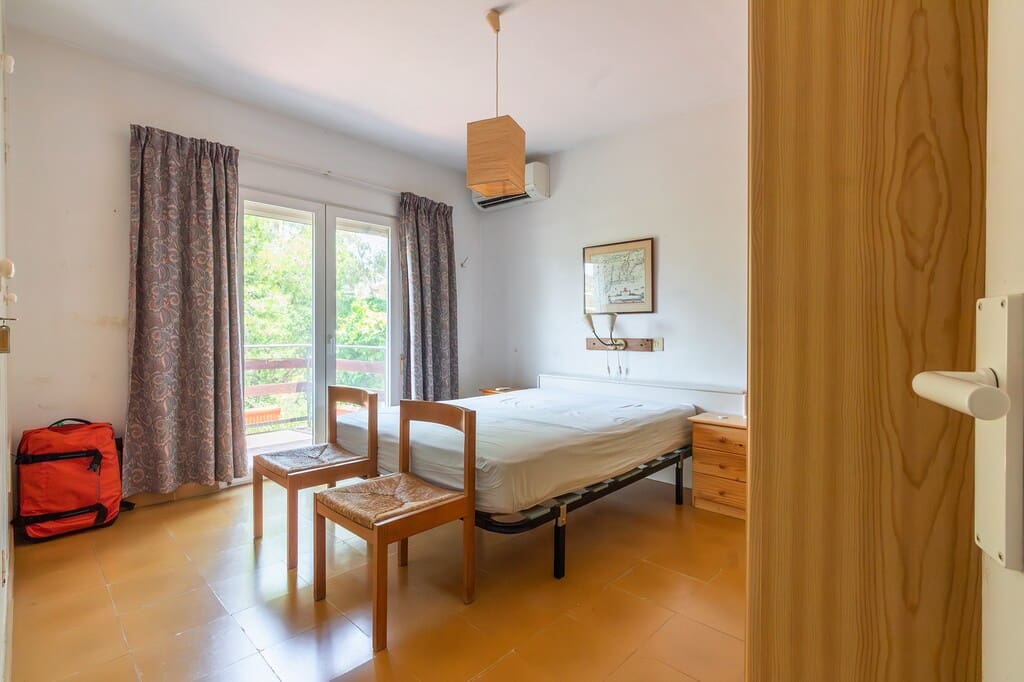 5 bedroom Villa for sale in Mezquitilla with pool garage - € 995,000 (Ref: 9959312)