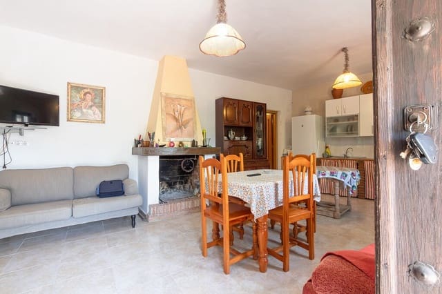 2 bedroom Finca/Country House for sale in Riogordo - € 249,000 (Ref: 9981823)