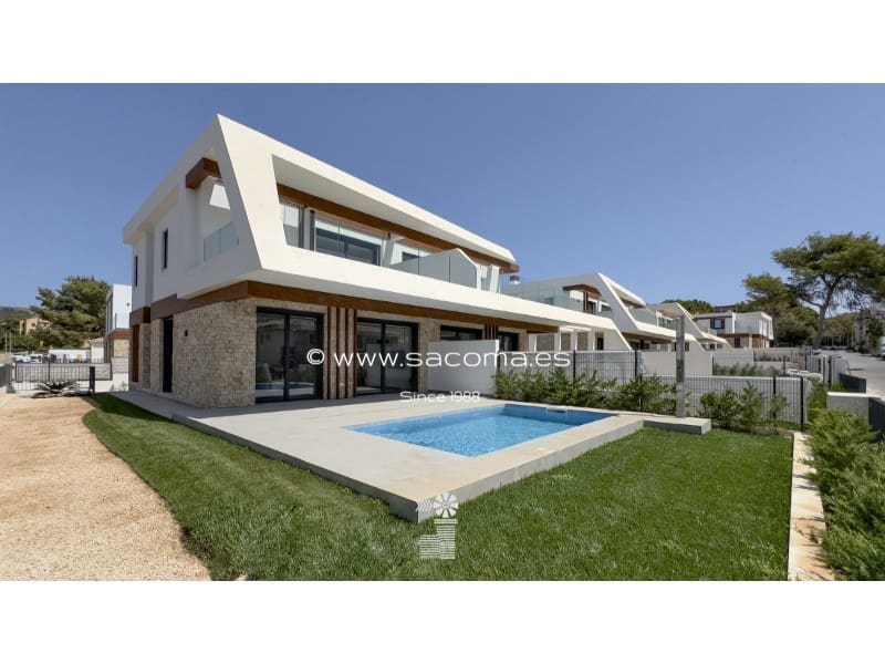 3 soverom Villa til salgs i Cala Ratjada med svømmebasseng - € 970 000 (Ref: 7414213)