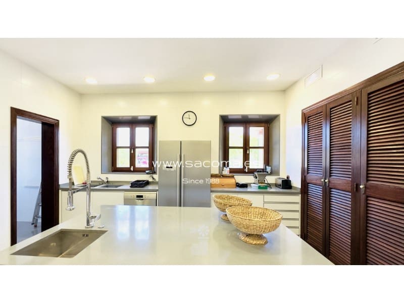 4 soveværelse Finca/Landehus til salg i Portocristo / Port de Manacor med swimmingpool - € 2.975.000 (Ref: 7670436)