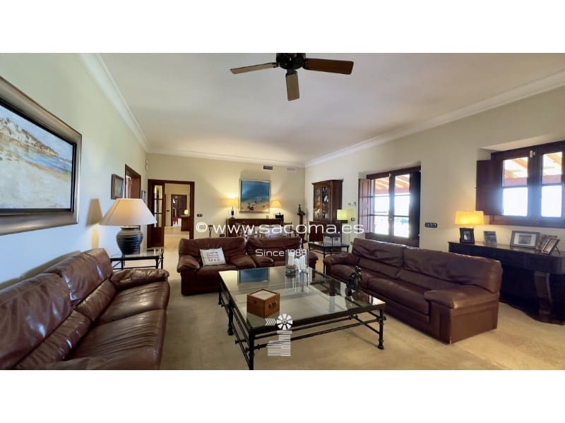 4 soveværelse Finca/Landehus til salg i Portocristo / Port de Manacor med swimmingpool - € 2.975.000 (Ref: 7670436)