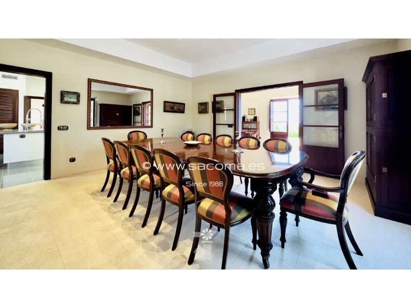 4 soveværelse Finca/Landehus til salg i Portocristo / Port de Manacor med swimmingpool - € 2.975.000 (Ref: 7670436)